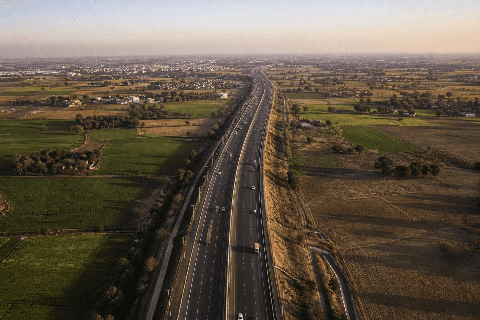 Yamuna Expressway through farmland