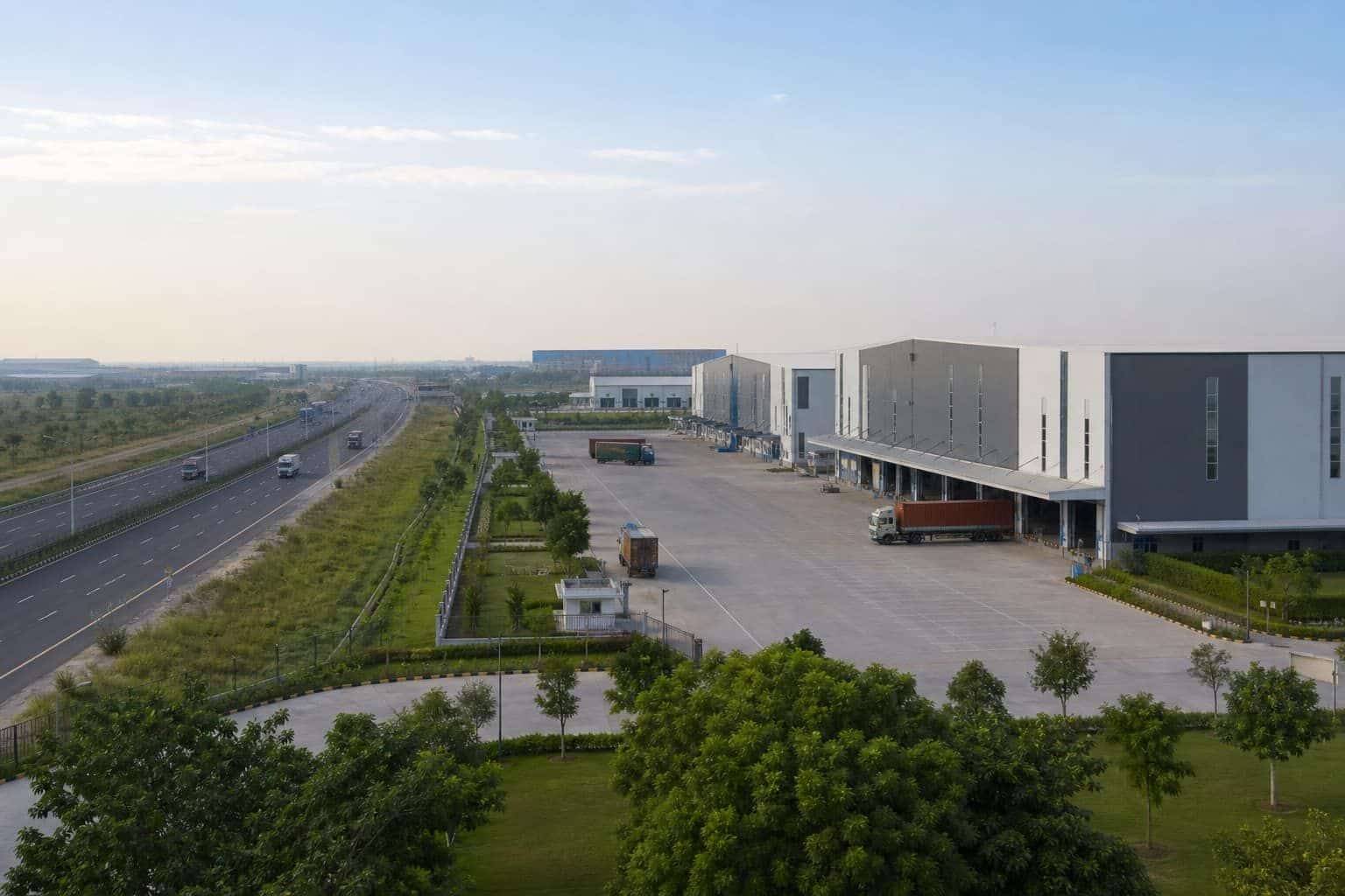 Logistics warehouses along the expressway