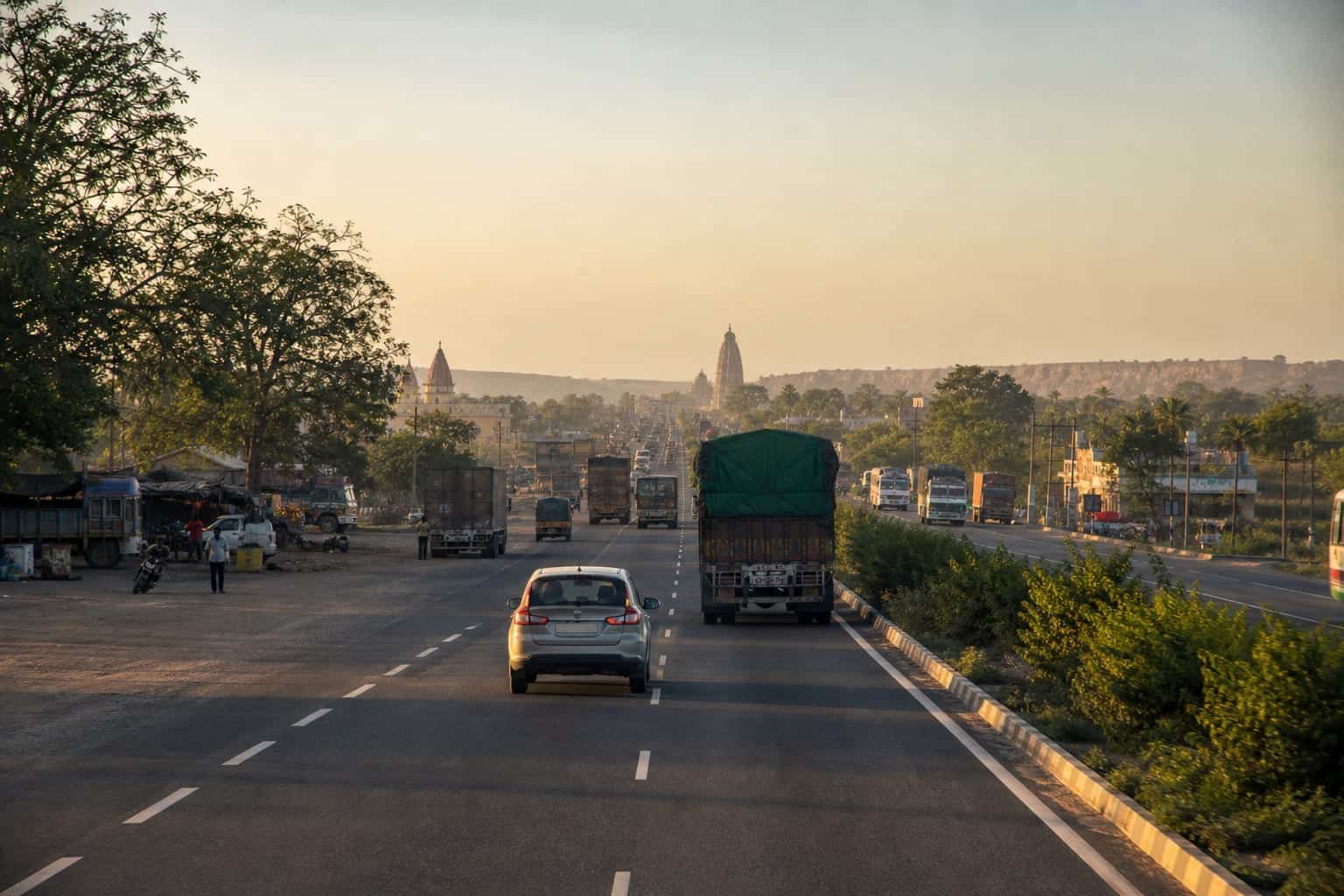 NH-2 corridor toward Mathura–Vrindavan