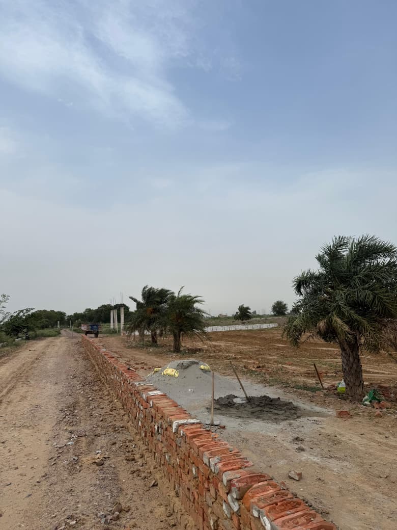 100 gaj residential plot at Hari Shyam Township